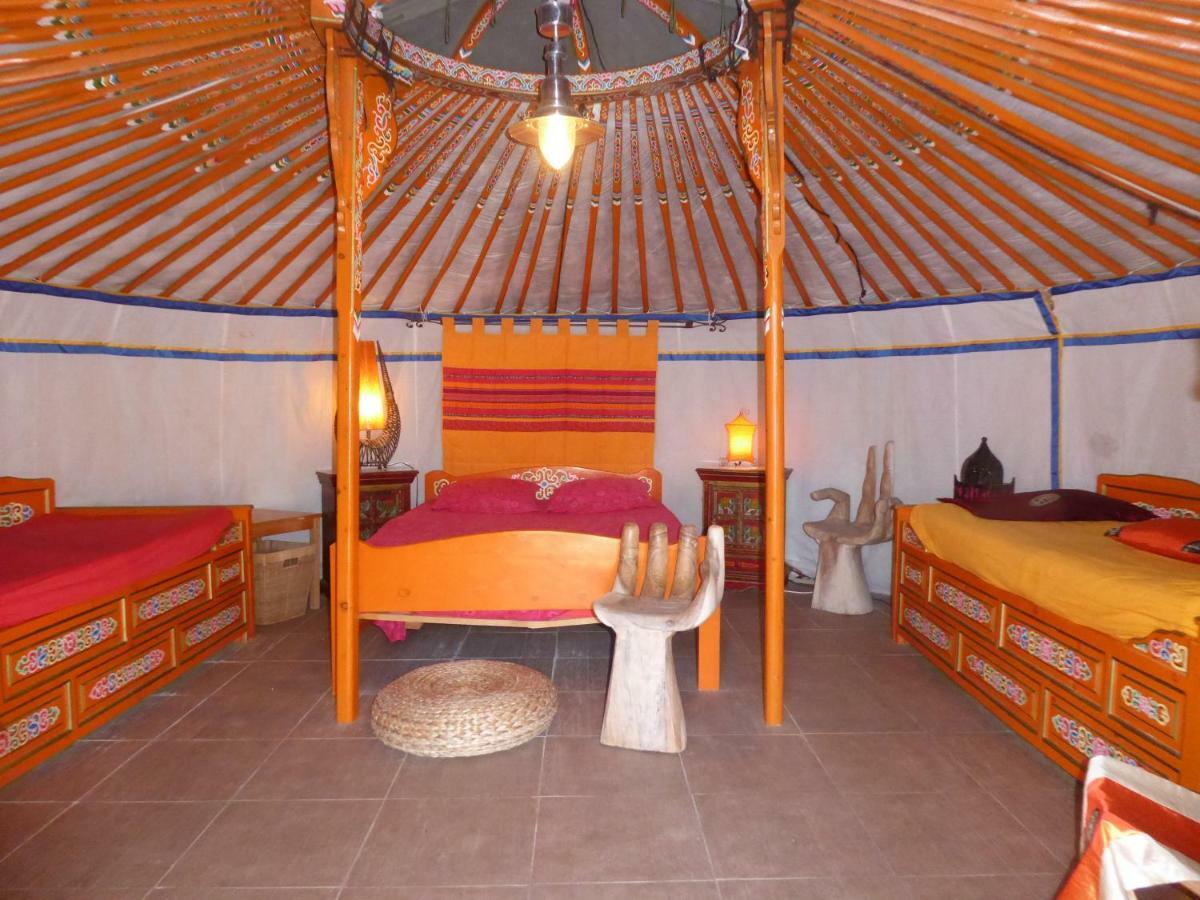 Ferme Saint Pierre Hotel Bargeme Ngoại thất bức ảnh