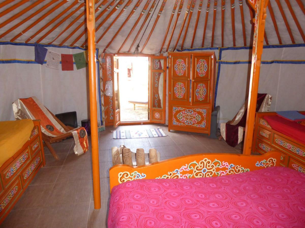 Ferme Saint Pierre Hotel Bargeme Ngoại thất bức ảnh