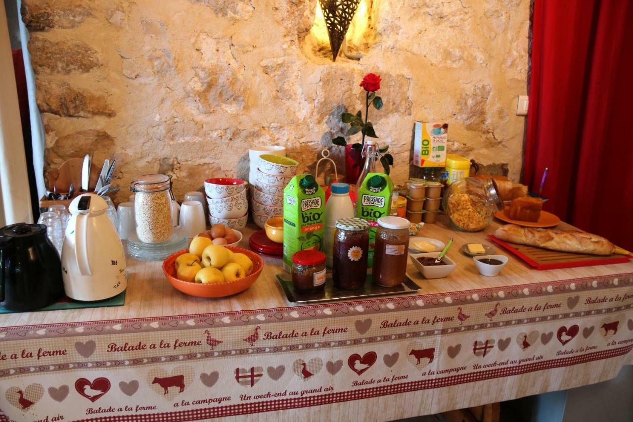 Ferme Saint Pierre Hotel Bargeme Ngoại thất bức ảnh